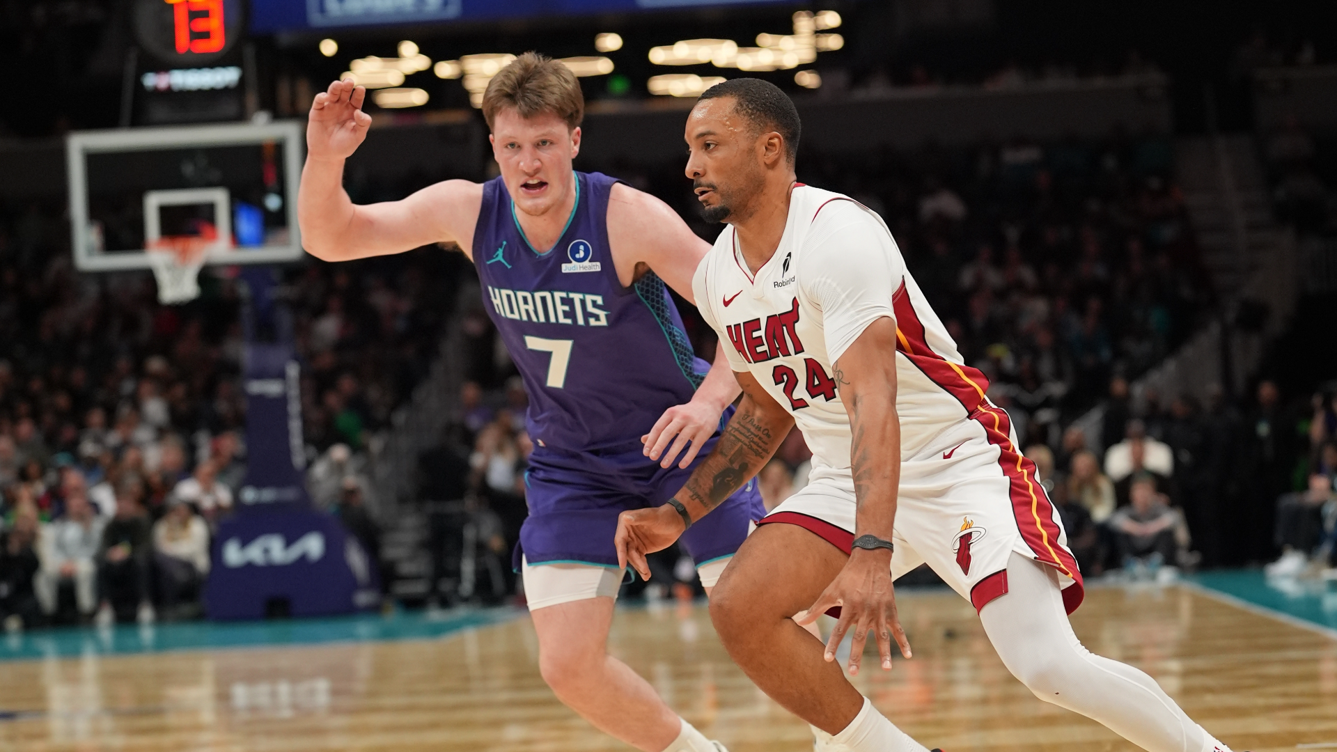 开云-NBA把季后赛门票改成饥饿游戏，8队抢4张椅子